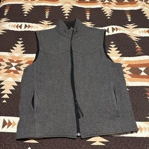 STS Reversible wool vest